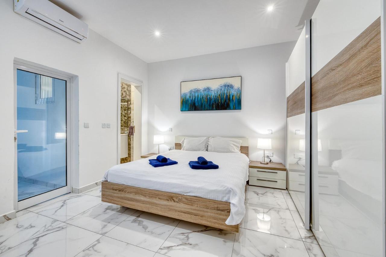 Modern 1Br Apartment, Central Location Слима Екстериор снимка